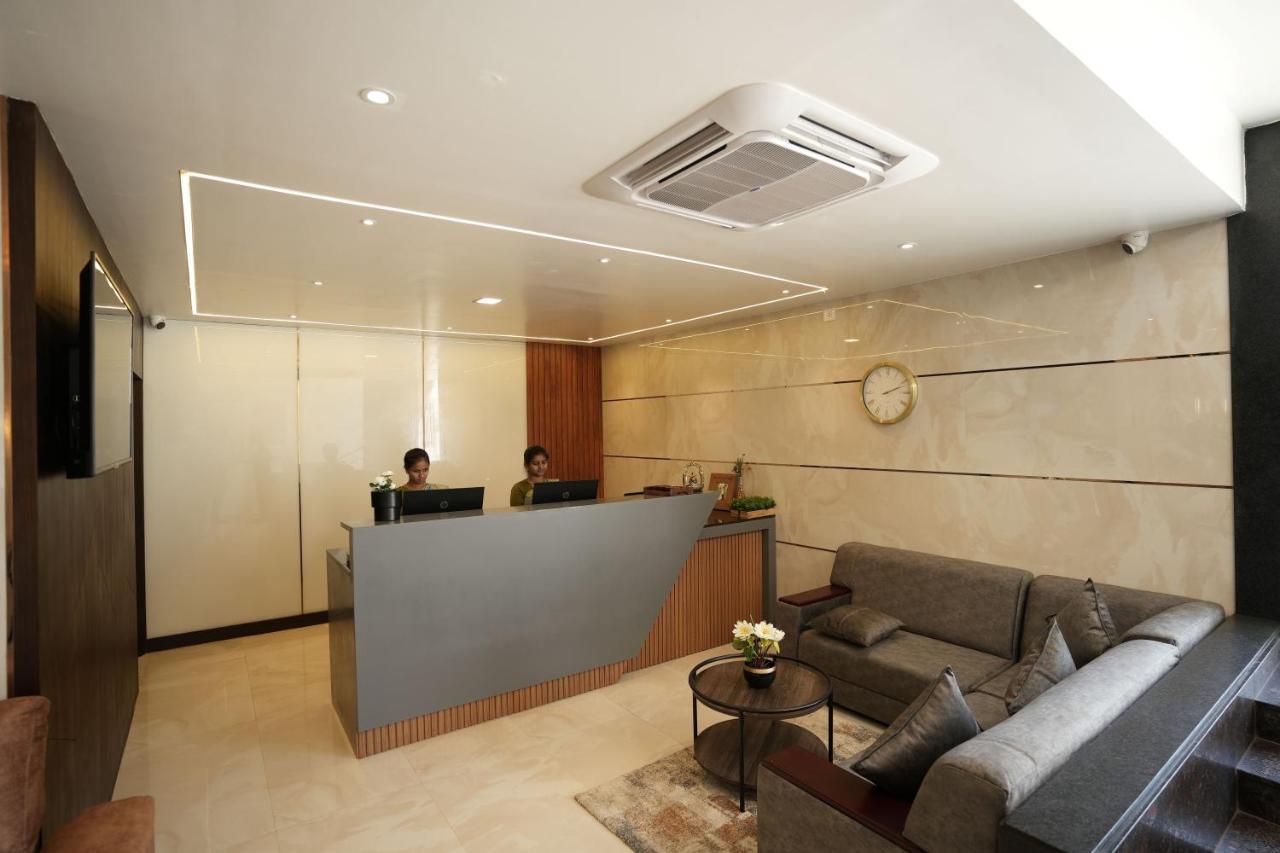 Sri Ambal Grand Hotel Virudunagar ภายนอก รูปภาพ