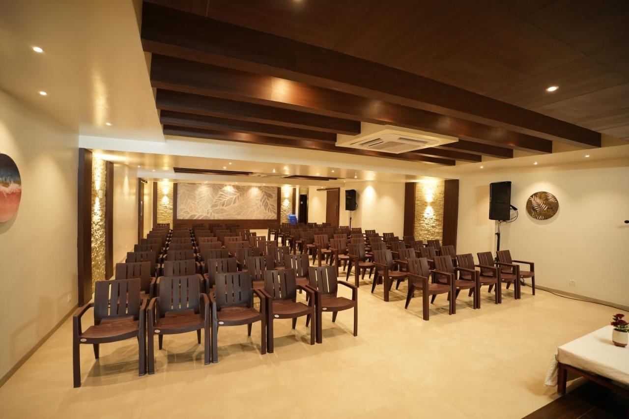 Sri Ambal Grand Hotel Virudunagar ภายนอก รูปภาพ